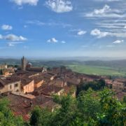 Panoramica del basso centro storico dall'alto