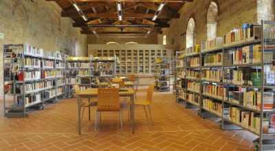 Sala lettura della Biblioteca di Massa Marittima